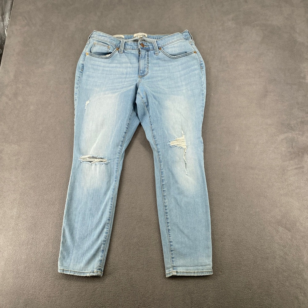 Universal Thread Mid Rise Curvy Skinny Jeans Light Wash Distressed 12/31S 7374